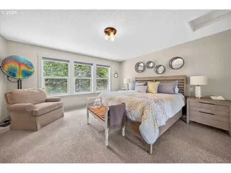8985 Sandy Heights Road Cloverdale OR 97112