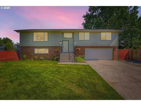 1112 NE 22nd Street Gresham OR 97030