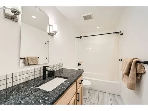 1112 NE 22nd Street Gresham OR 97030