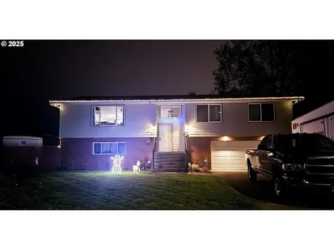 1112 NE 22nd Street Gresham OR 97030