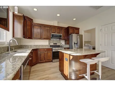 17705 NE 25th Street Vancouver WA 98684