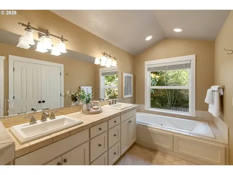 14599 Fosberg Road Lake Oswego OR 97035