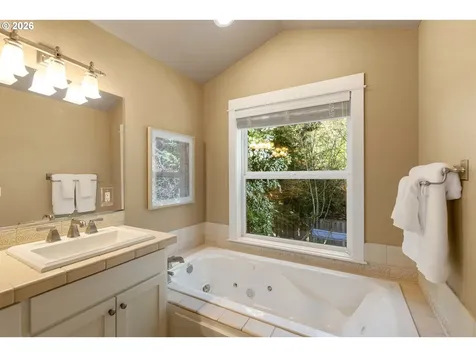 14599 Fosberg Road Lake Oswego OR 97035