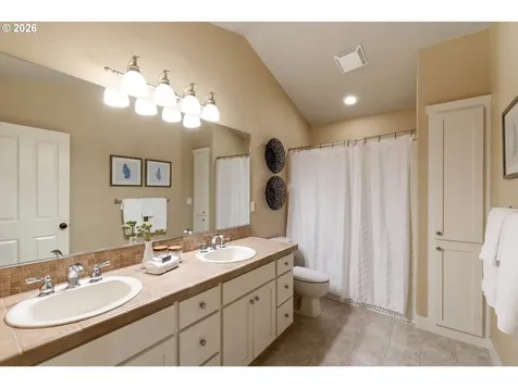 14599 Fosberg Road Lake Oswego OR 97035
