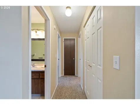 702 Ash Avenue Tillamook OR 97141