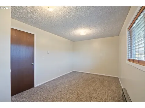 702 Ash Avenue Tillamook OR 97141