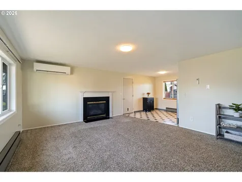 702 Ash Avenue Tillamook OR 97141