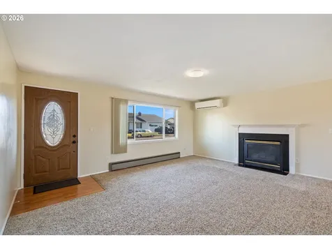 702 Ash Avenue Tillamook OR 97141