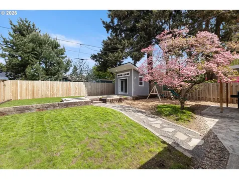 9045 SE Alder Street Portland OR 97216