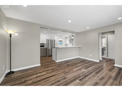 9045 SE Alder Street Portland OR 97216