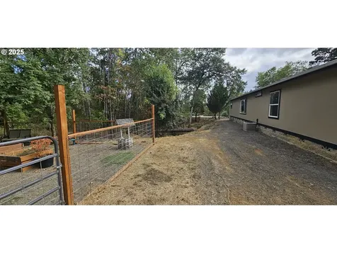 170 Rosewood Drive Roseburg OR 97471