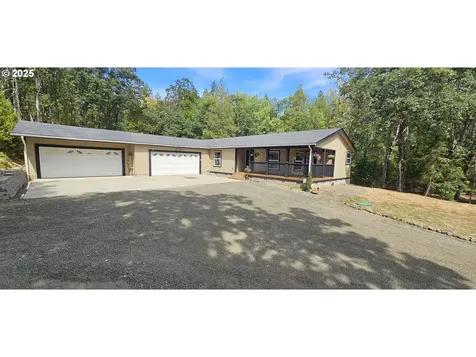 170 Rosewood Drive Roseburg OR 97471