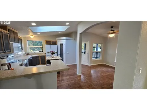 170 Rosewood Drive Roseburg OR 97471