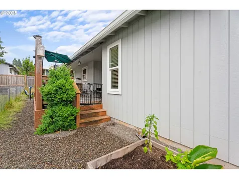 7842 SE 103rd Avenue Portland OR 97266