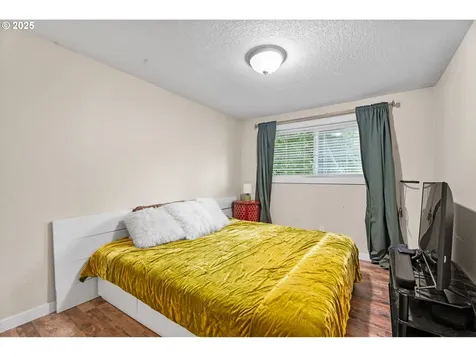 7842 SE 103rd Avenue Portland OR 97266