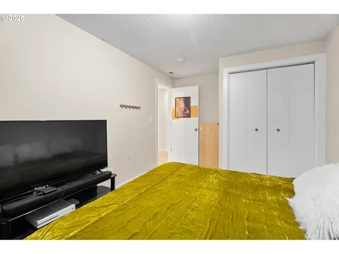 7842 SE 103rd Avenue Portland OR 97266