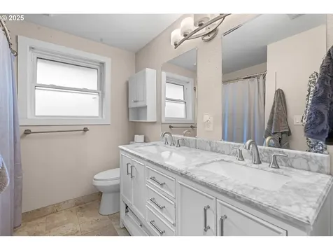 7842 SE 103rd Avenue Portland OR 97266
