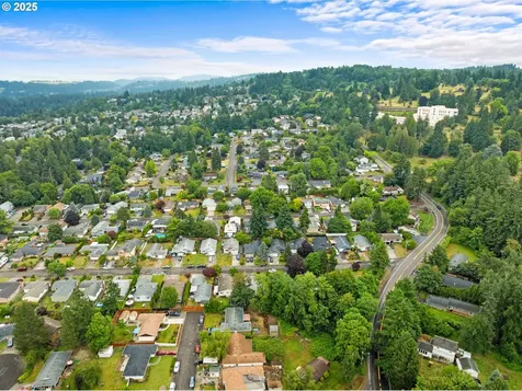 7842 SE 103rd Avenue Portland OR 97266