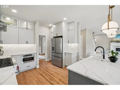 8414 NW Gilliam Lane Portland OR 97229