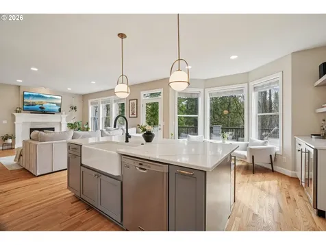 8414 NW Gilliam Lane Portland OR 97229