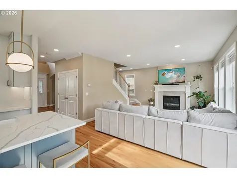 8414 NW Gilliam Lane Portland OR 97229