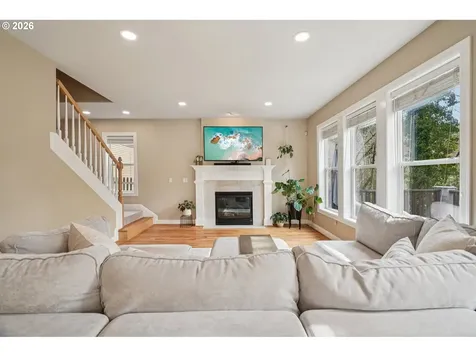8414 NW Gilliam Lane Portland OR 97229
