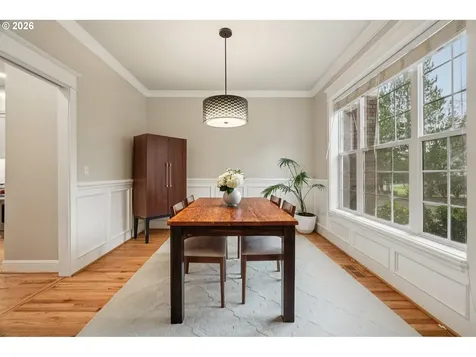 8414 NW Gilliam Lane Portland OR 97229