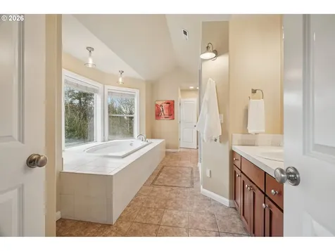 8414 NW Gilliam Lane Portland OR 97229