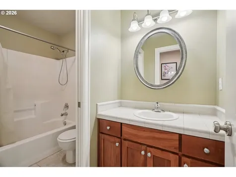 8414 NW Gilliam Lane Portland OR 97229