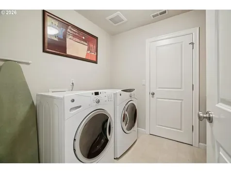 8414 NW Gilliam Lane Portland OR 97229
