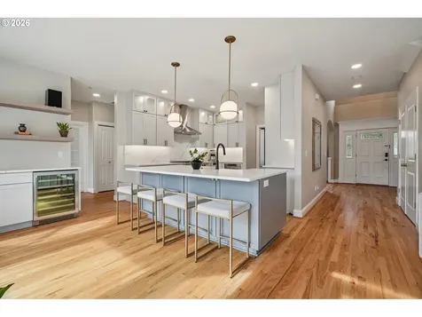 8414 NW Gilliam Lane Portland OR 97229