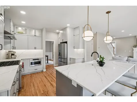 8414 NW Gilliam Lane Portland OR 97229