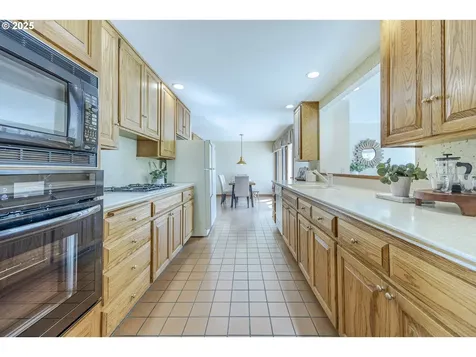 721 Spyglass Drive Eugene OR 97401