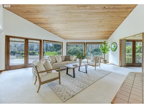 721 Spyglass Drive Eugene OR 97401