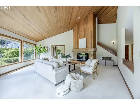 721 Spyglass Drive Eugene OR 97401
