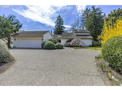 721 Spyglass Drive Eugene OR 97401