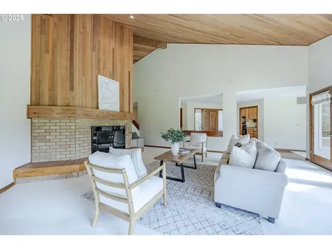 721 Spyglass Drive Eugene OR 97401