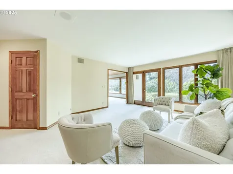 721 Spyglass Drive Eugene OR 97401
