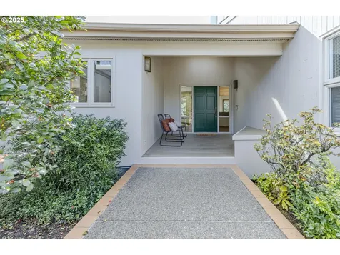 721 Spyglass Drive Eugene OR 97401