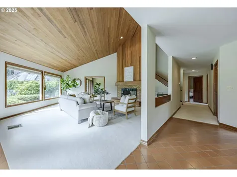 721 Spyglass Drive Eugene OR 97401
