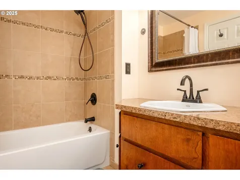 6712 NE 60th Street Vancouver WA 98661