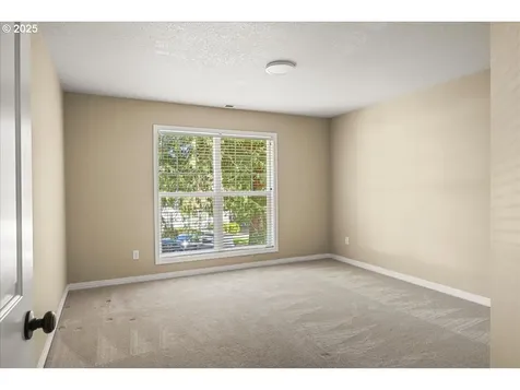 11019 SW 32nd Avenue Portland OR 97219