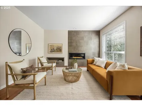 11019 SW 32nd Avenue Portland OR 97219