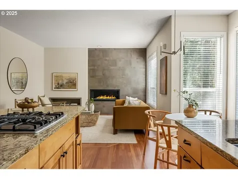 11019 SW 32nd Avenue Portland OR 97219