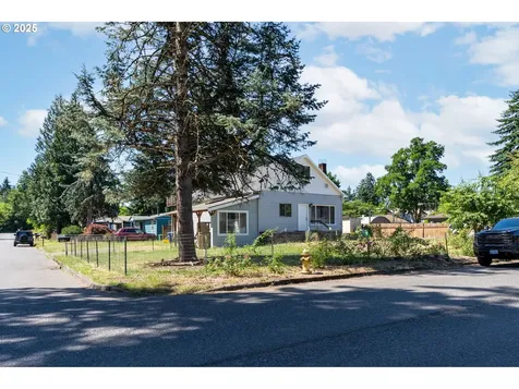 13810 SE Knight Street Portland OR 97236
