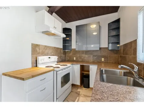 13810 SE Knight Street Portland OR 97236