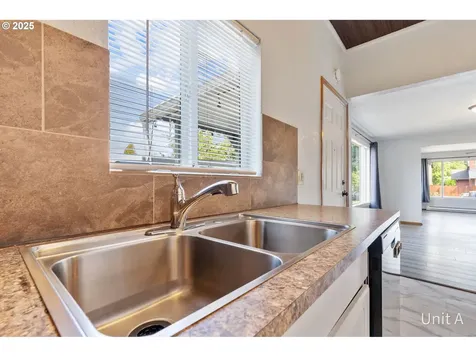 13810 SE Knight Street Portland OR 97236