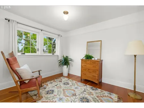 1925 NE Crane Street Portland OR 97211