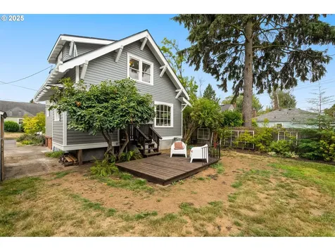1925 NE Crane Street Portland OR 97211