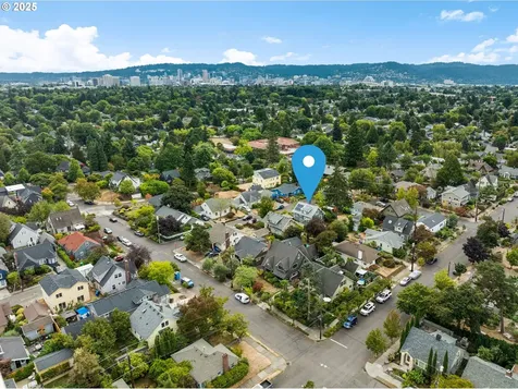 1925 NE Crane Street Portland OR 97211